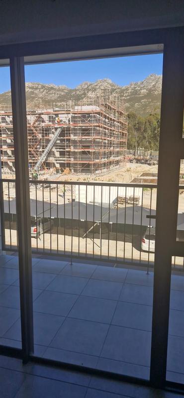2 Bedroom Property for Sale in Gordons Bay Western Cape